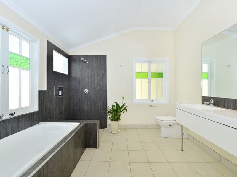 219 Woodward Street, Whitfield QLD 4870