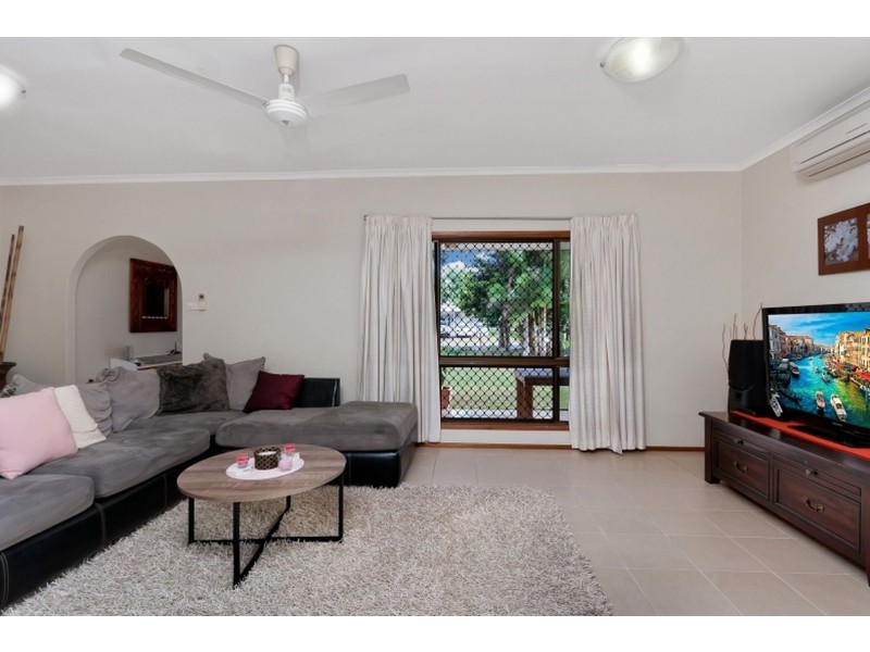 22 Shannon Drive, Woree QLD 4868
