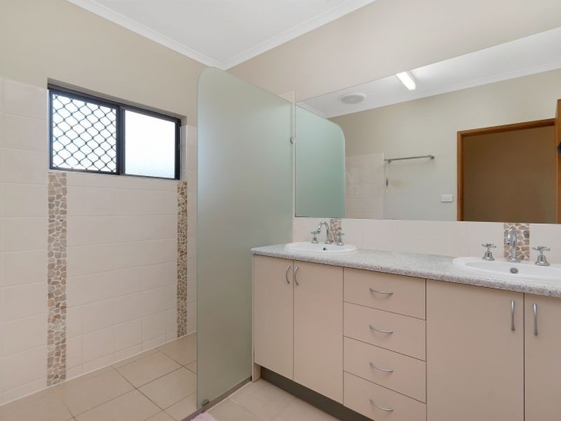 22 Shannon Drive, Woree QLD 4868