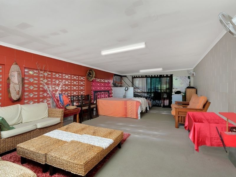 22 Shannon Drive, Woree QLD 4868