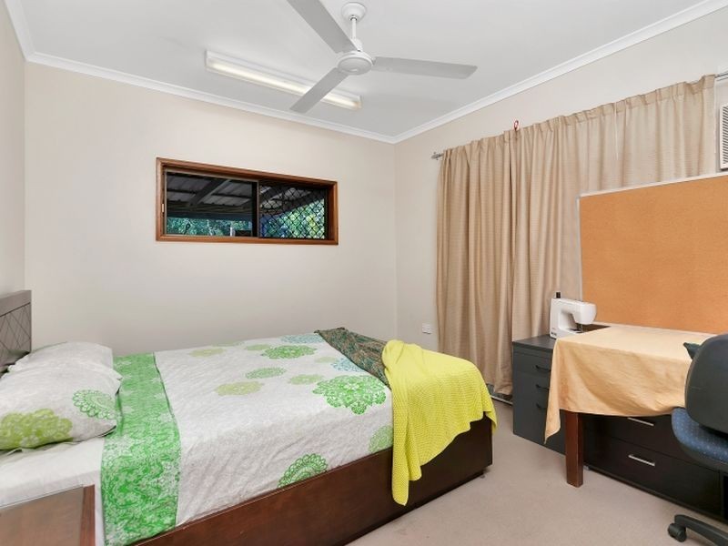 22 Shannon Drive, Woree QLD 4868