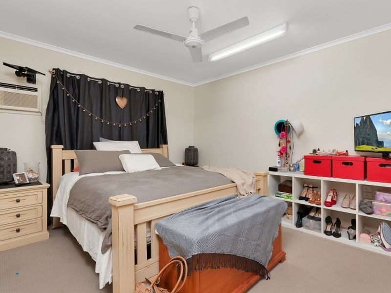 22 Shannon Drive, Woree QLD 4868