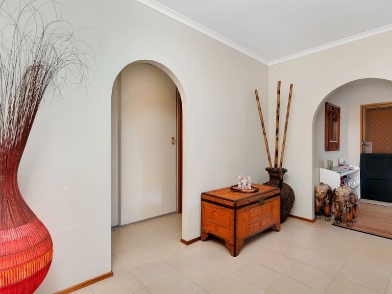 22 Shannon Drive, Woree QLD 4868