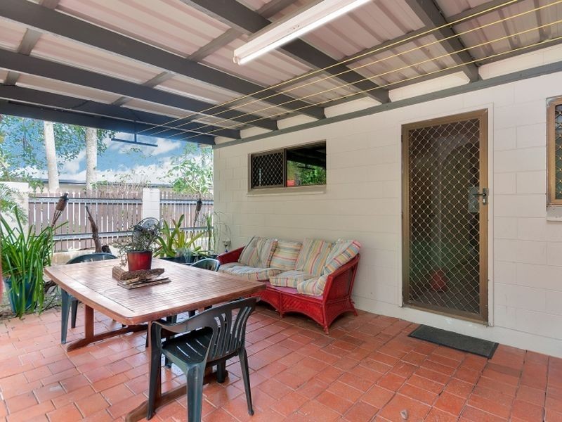 22 Shannon Drive, Woree QLD 4868