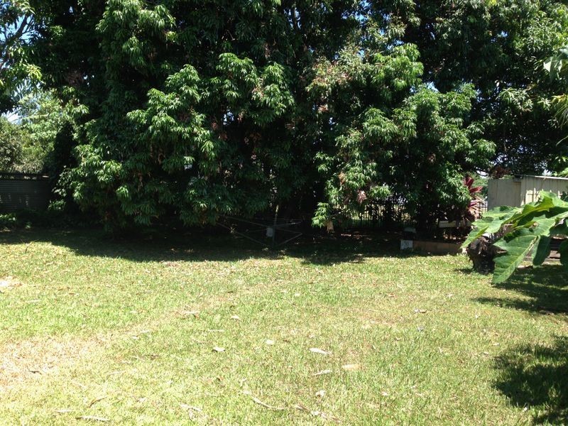 9 Moody Street, Manunda QLD 4870