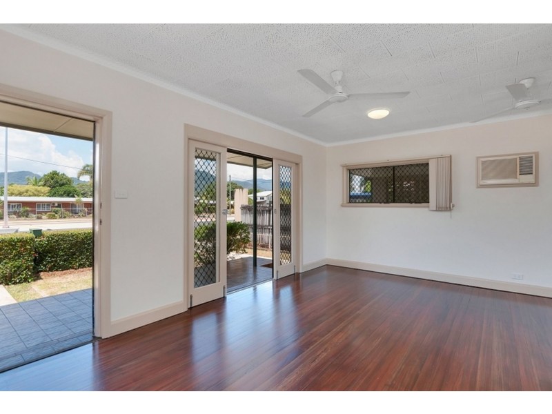 268 Aumuller Street, Westcourt QLD 4870