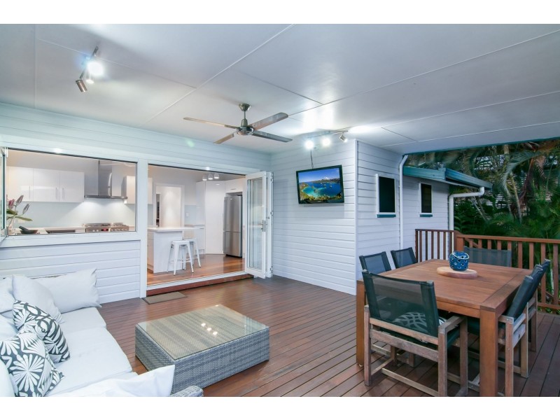 12 Down Street, Freshwater QLD 4870
