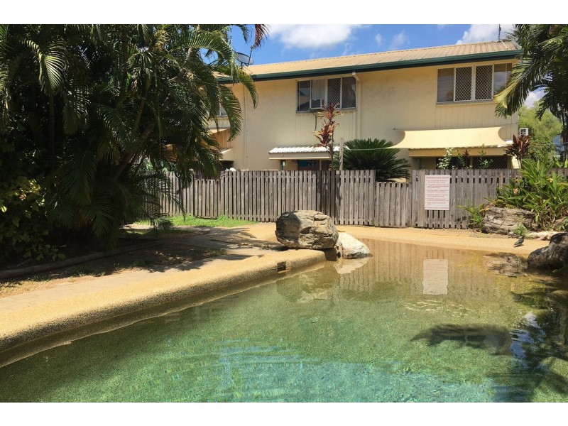 11/11 Pioneer Street, Manoora QLD 4870