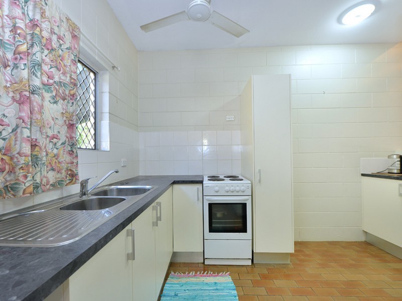 11/11 Pioneer Street, Manoora QLD 4870