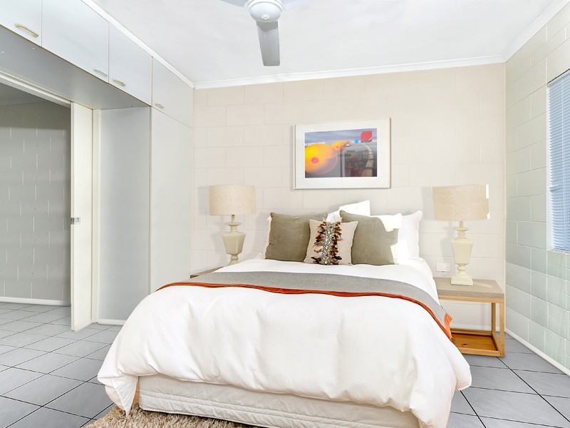 1/6 McPherson Close, Edge Hill QLD 4870