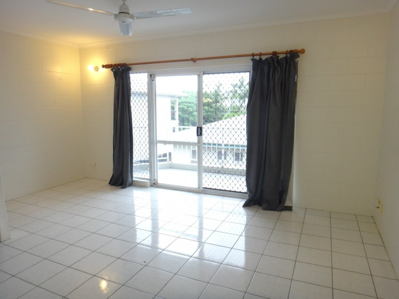 9/2 Mayers Street, Manunda QLD 4870