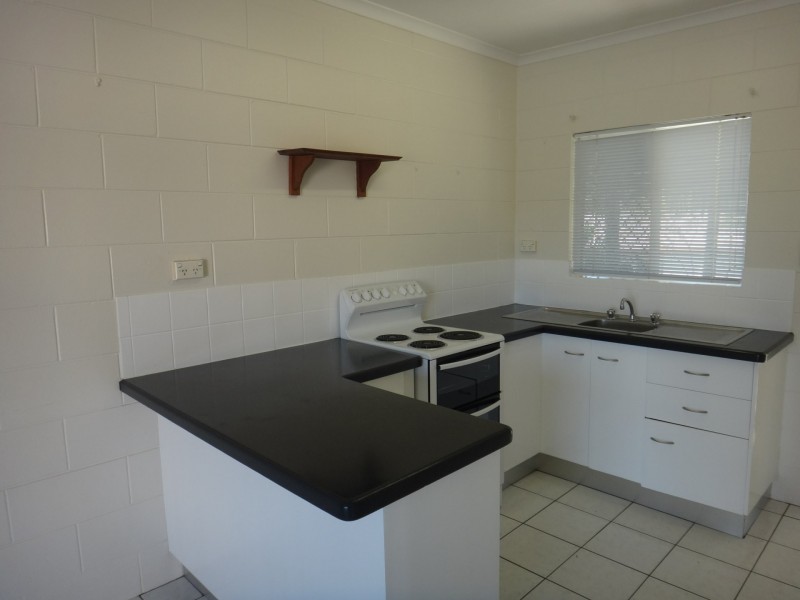9/2 Mayers Street, Manunda QLD 4870