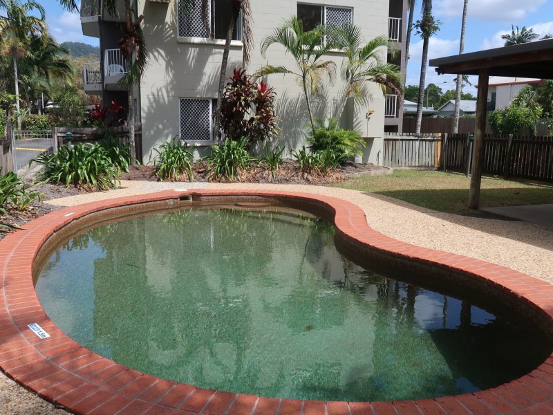 9/2 Mayers Street, Manunda QLD 4870