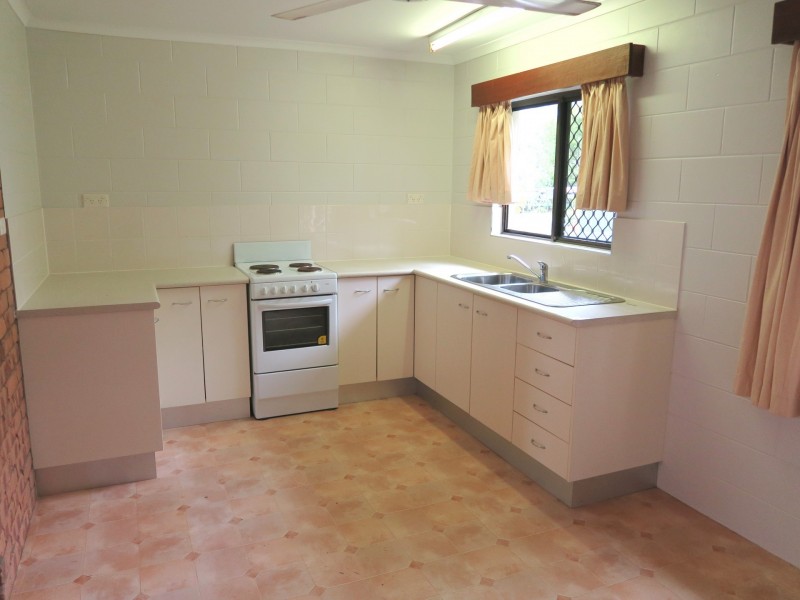 1/53 Hayward Street, Mooroobool QLD 4870