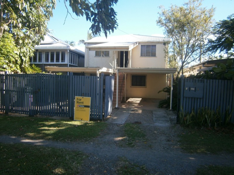 2/27 Martyn Street, Parramatta Park QLD 4870