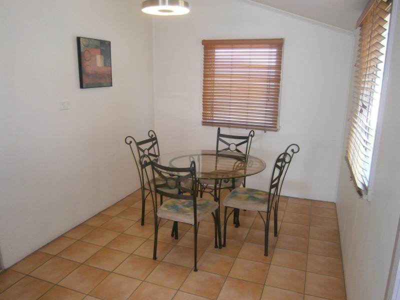 2/27 Martyn Street, Parramatta Park QLD 4870