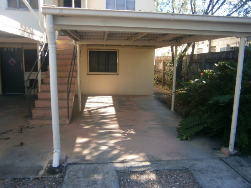 2/27 Martyn Street, Parramatta Park QLD 4870