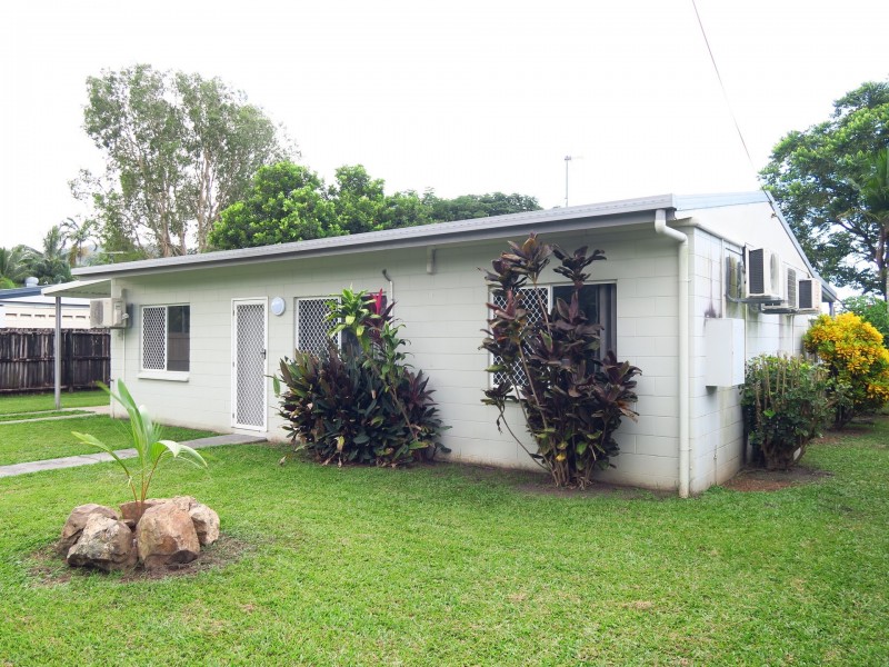 2 Conlan Close, Manoora QLD 4870