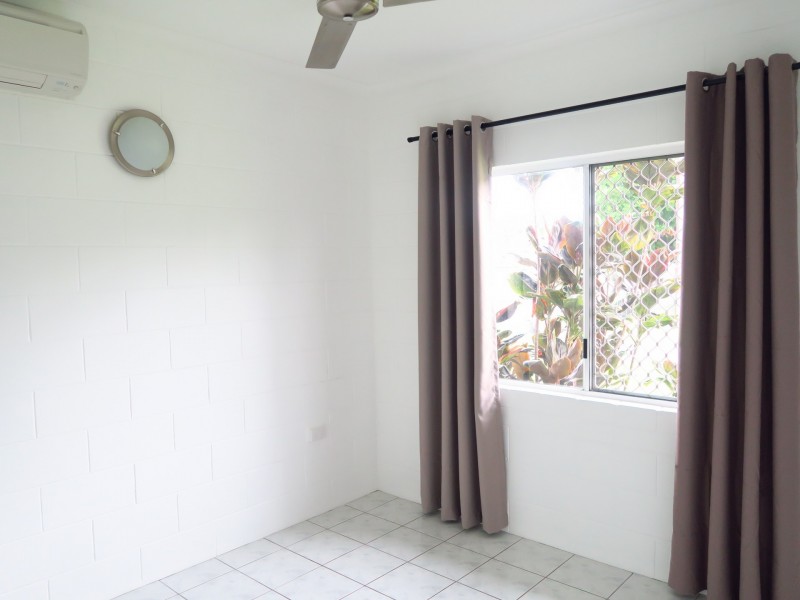 2 Conlan Close, Manoora QLD 4870