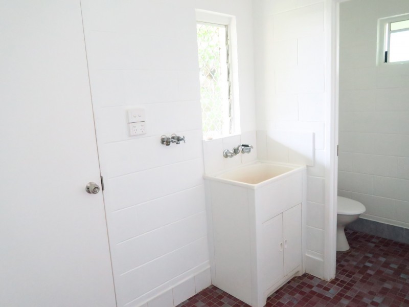 2 Conlan Close, Manoora QLD 4870