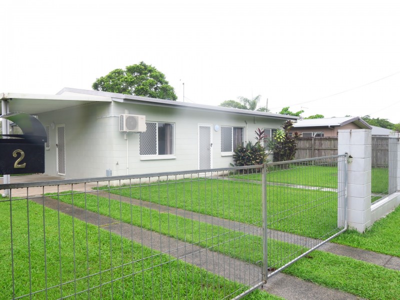 2 Conlan Close, Manoora QLD 4870