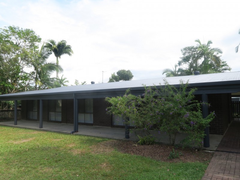 2 Lomond Close, Edge Hill QLD 4870