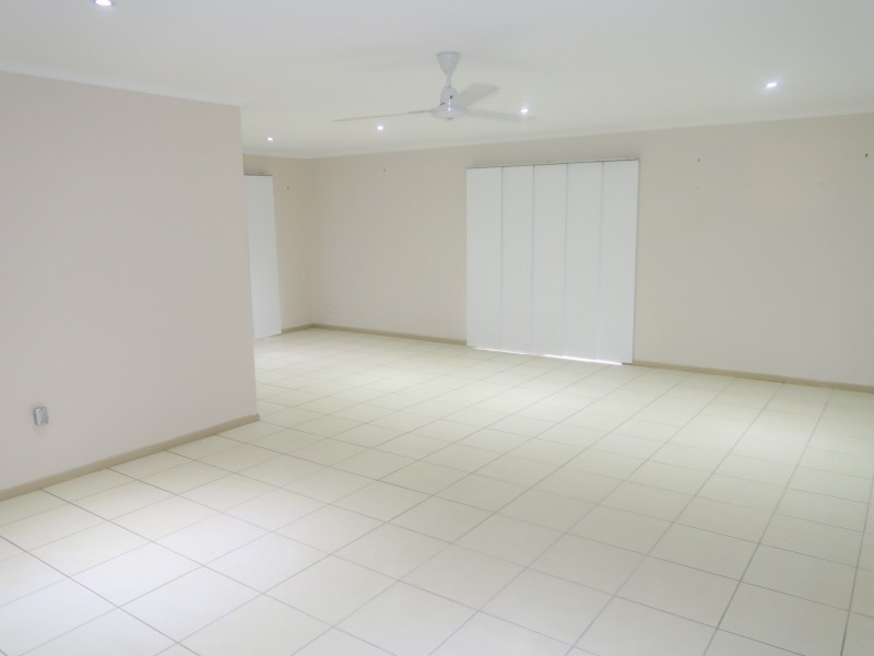 2 Lomond Close, Edge Hill QLD 4870