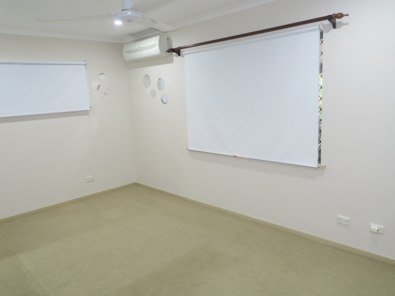 2 Lomond Close, Edge Hill QLD 4870