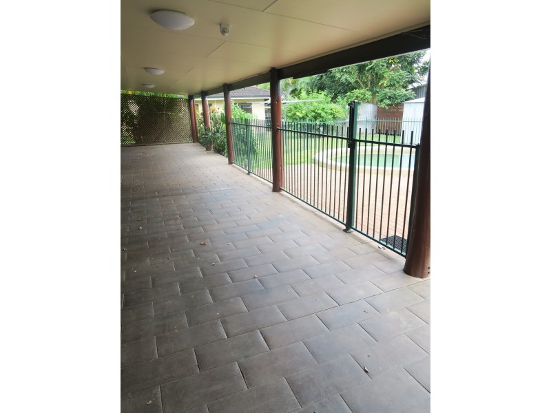 2 Lomond Close, Edge Hill QLD 4870