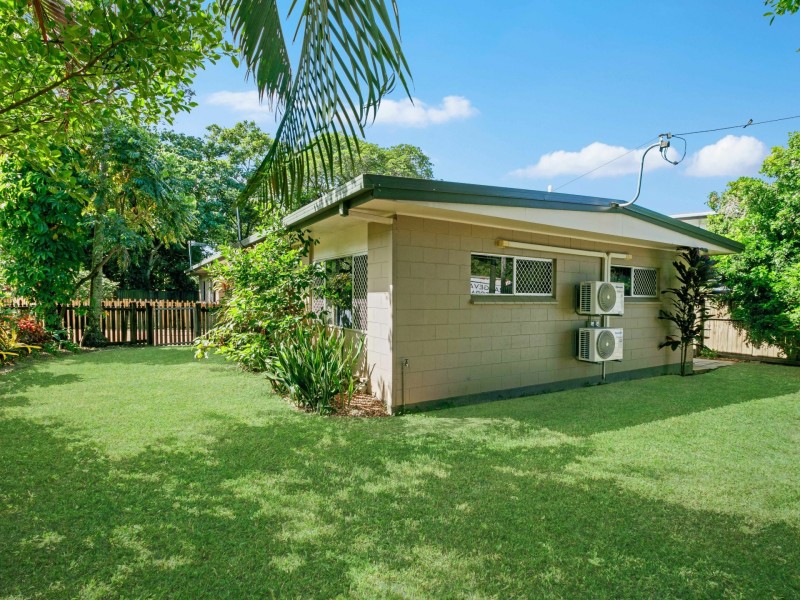 2/98 Reservoir Road, Manoora QLD 4870