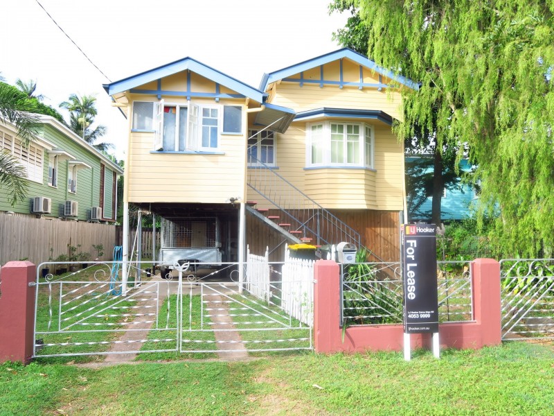 110 Cairns Street, Cairns North QLD 4870