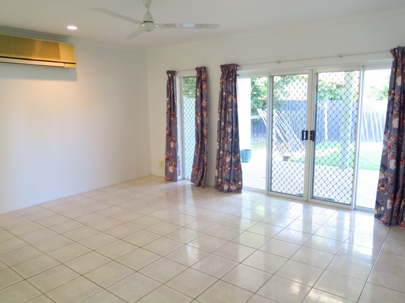 1/8 Kavieng Street, Trinity Beach QLD 4879