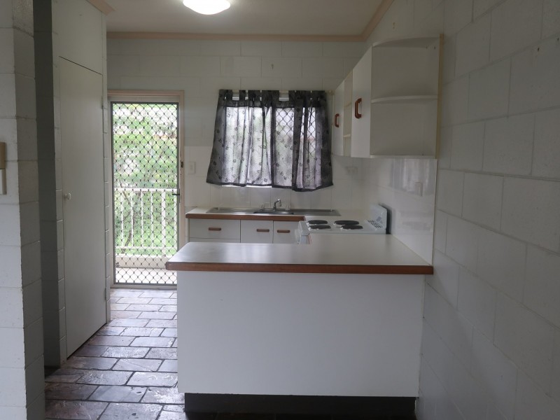 5/2 Mayers St., Manunda QLD 4870