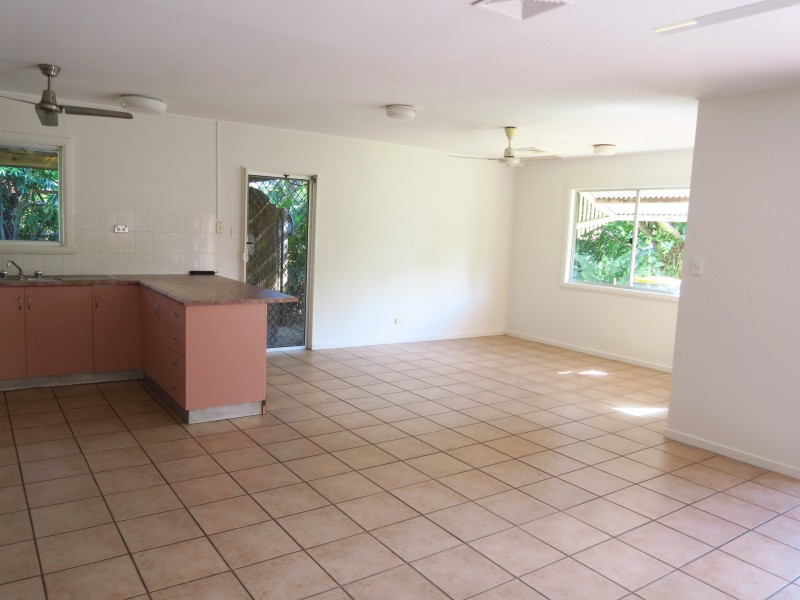 13 Oxley Street, Edge Hill QLD 4870