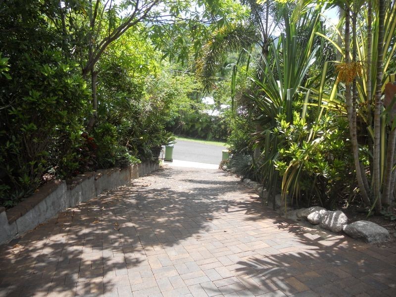 3 Blue Hills Crescent, Freshwater QLD 4870