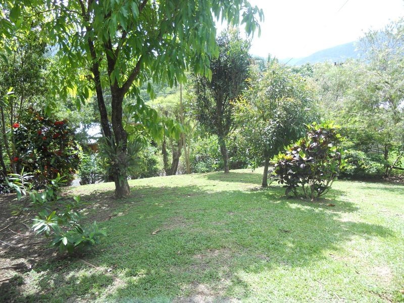 3 Blue Hills Crescent, Freshwater QLD 4870