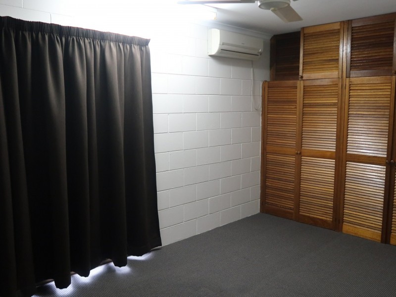 2/112 Windarra Street, Woree QLD 4868