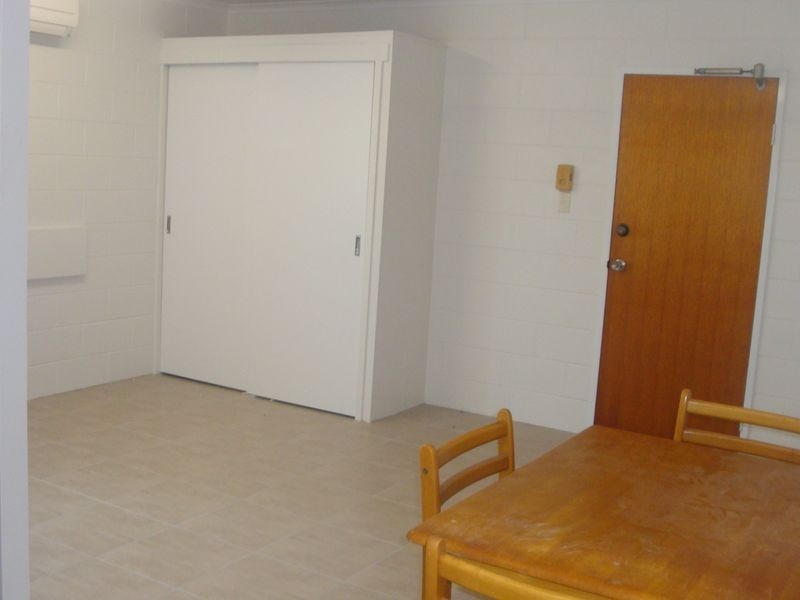 8/58 Woodward Street, Edge Hill QLD 4870