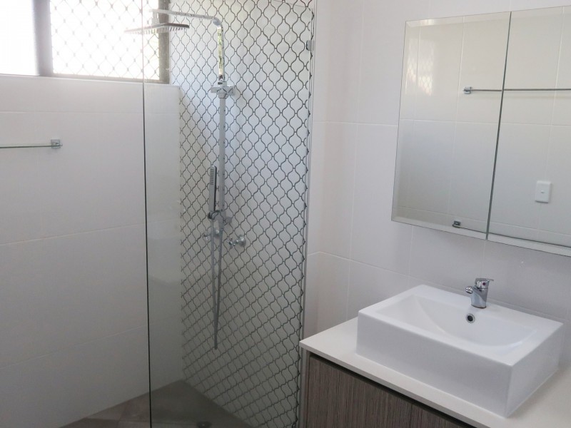 2/12 Springfield Crescent, Manoora QLD 4870