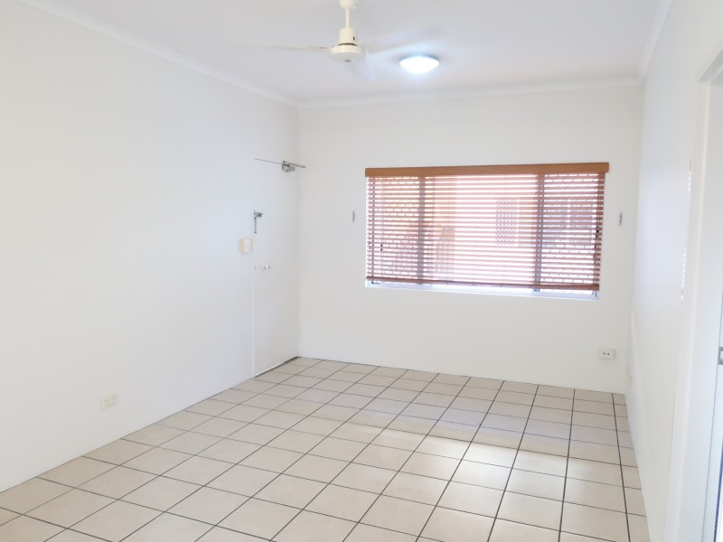 5/176 Hoare Street, Manunda QLD 4870