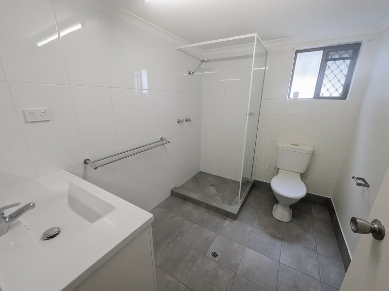 13/64 Pease Street, Manoora QLD 4870