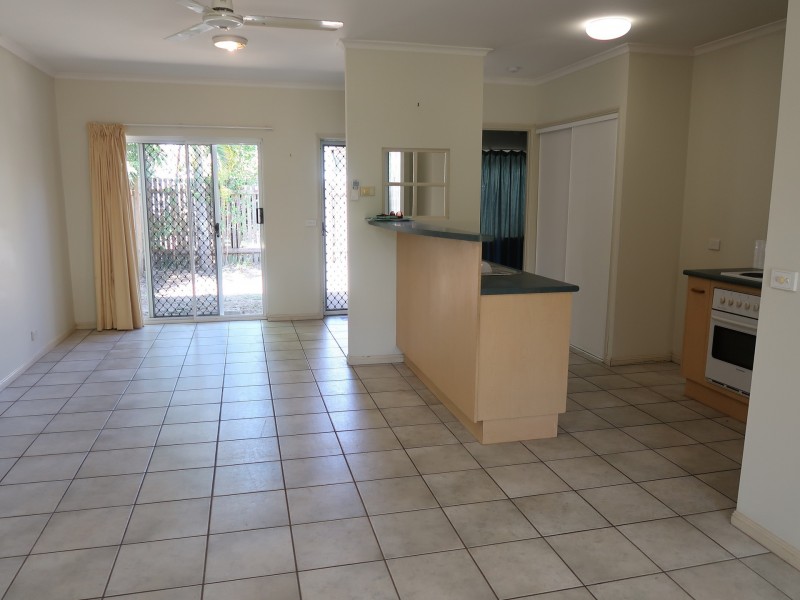 8/7A Grantala Street, Manoora QLD 4870