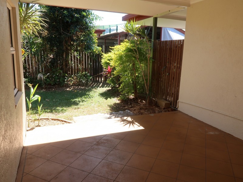 8/7A Grantala Street, Manoora QLD 4870
