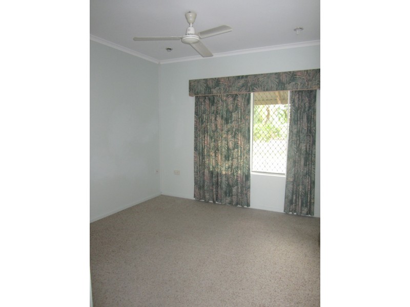 2 Orrell Close, Brinsmead QLD 4870