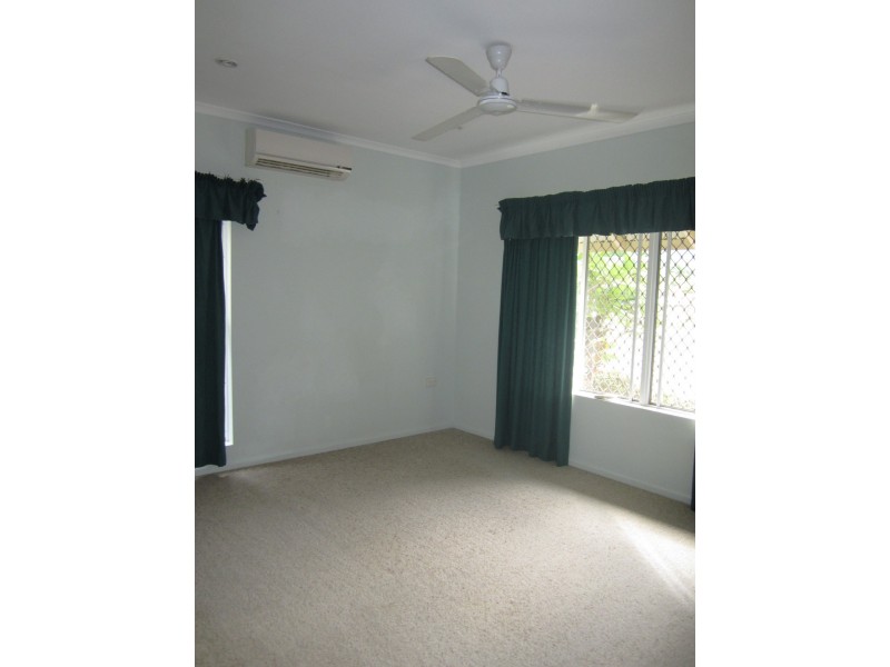 2 Orrell Close, Brinsmead QLD 4870