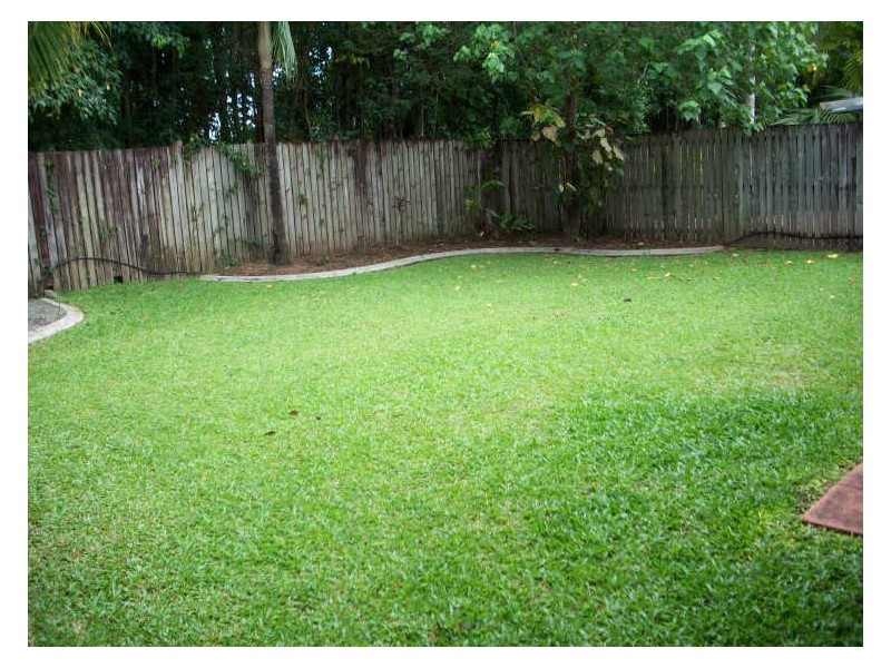 18 Lamb Street, Smithfield QLD 4878