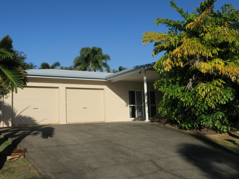 6 Kitava Street, Trinity Beach QLD 4879