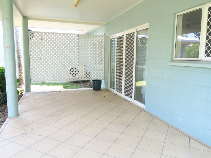 2/8 Kavieng Street, Trinity Beach QLD 4879