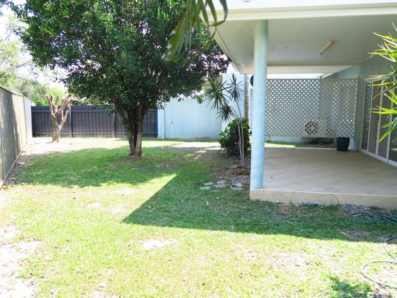 2/8 Kavieng Street, Trinity Beach QLD 4879
