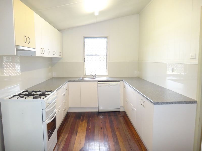 56 Tills Street, Westcourt QLD 4870